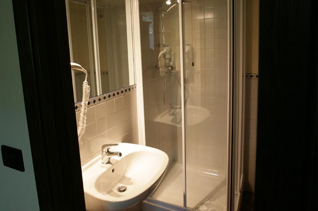 Affittacamere Dall'Acquarone Masone Room photo