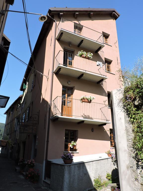 Affittacamere Dall'Acquarone Masone Exterior photo